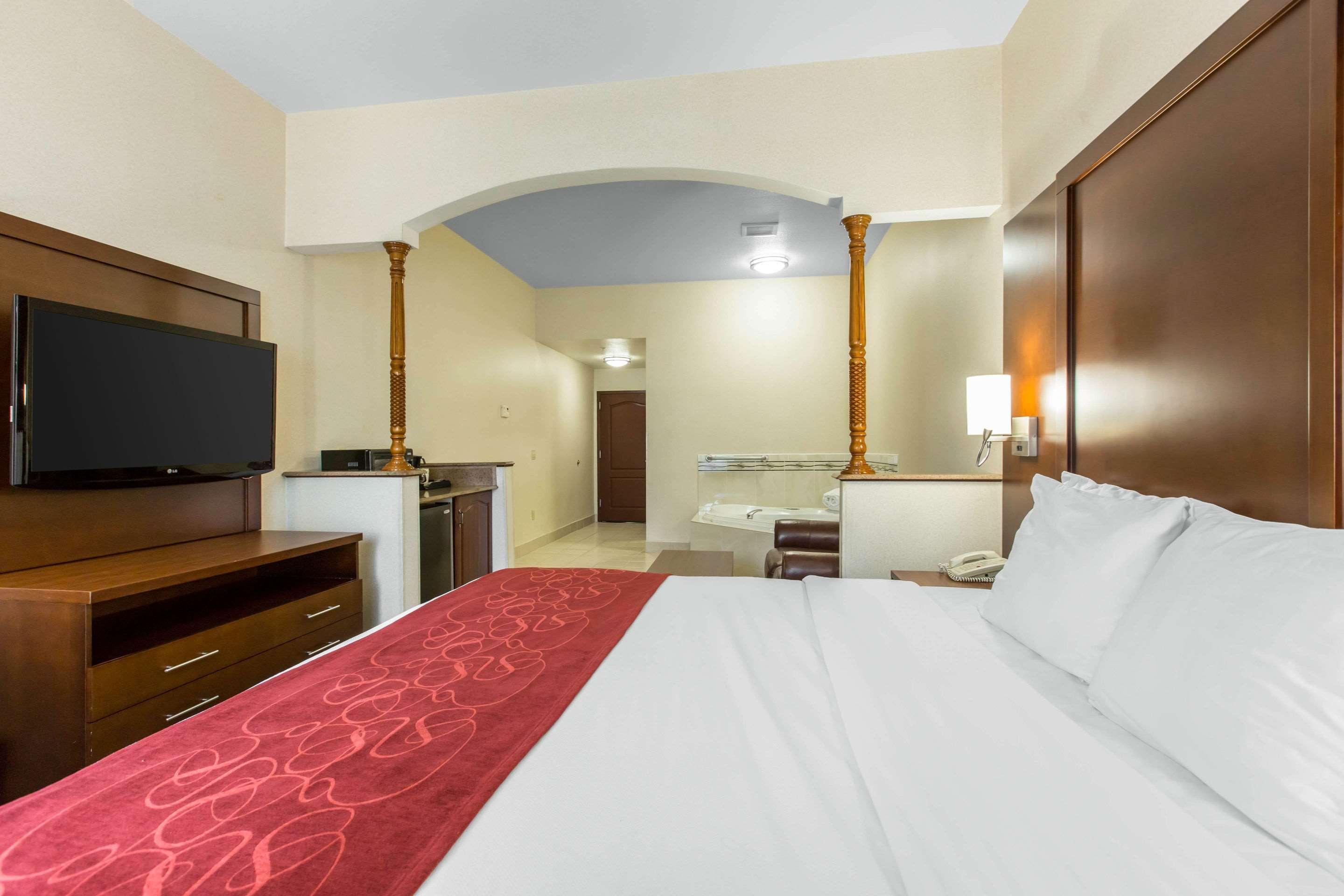 คอมฟอร์ต สวีท เรดแลนด์ Hotel เรดแลนด์ส ภายนอก รูปภาพ