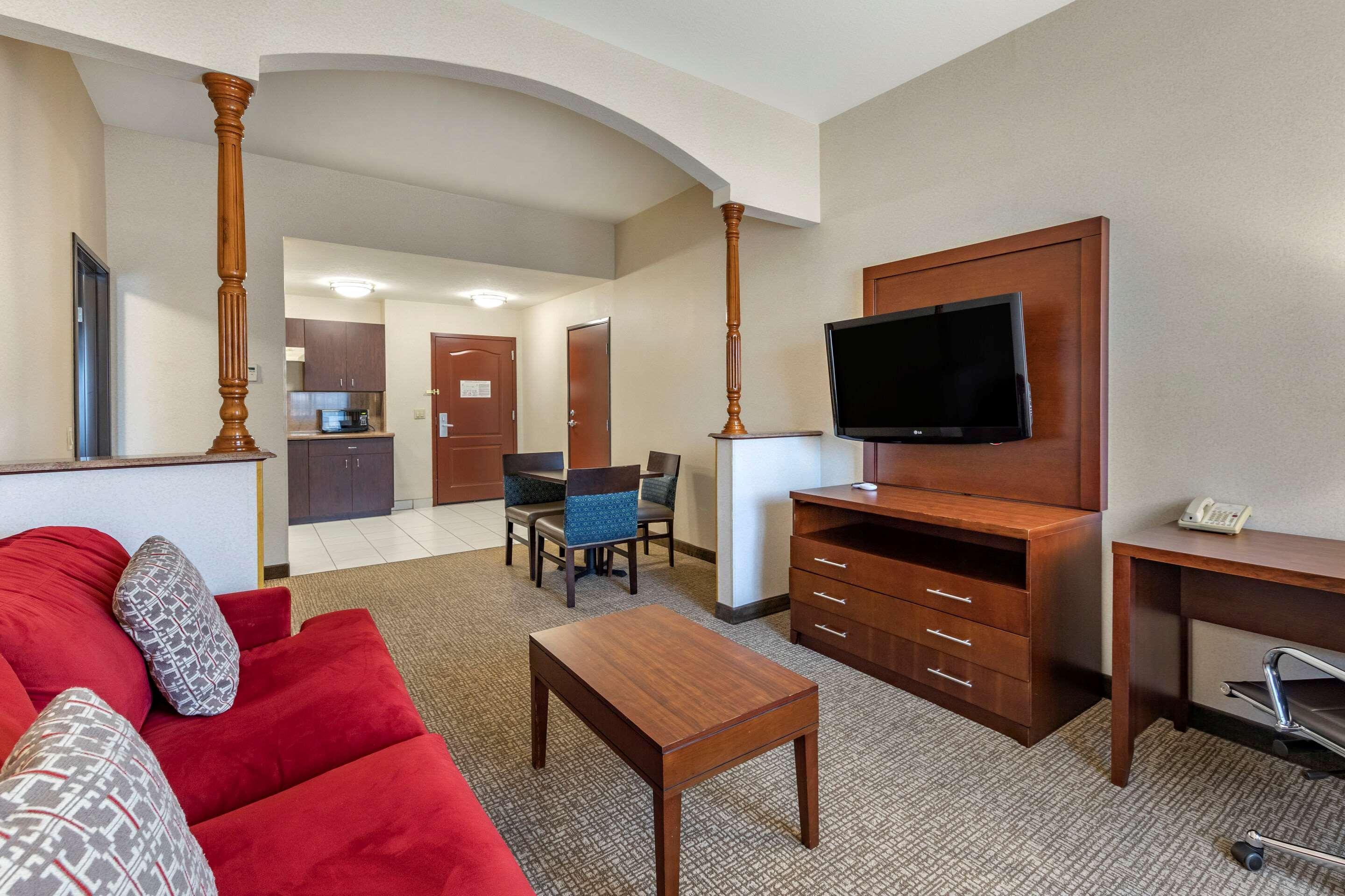 คอมฟอร์ต สวีท เรดแลนด์ Hotel เรดแลนด์ส ภายนอก รูปภาพ
