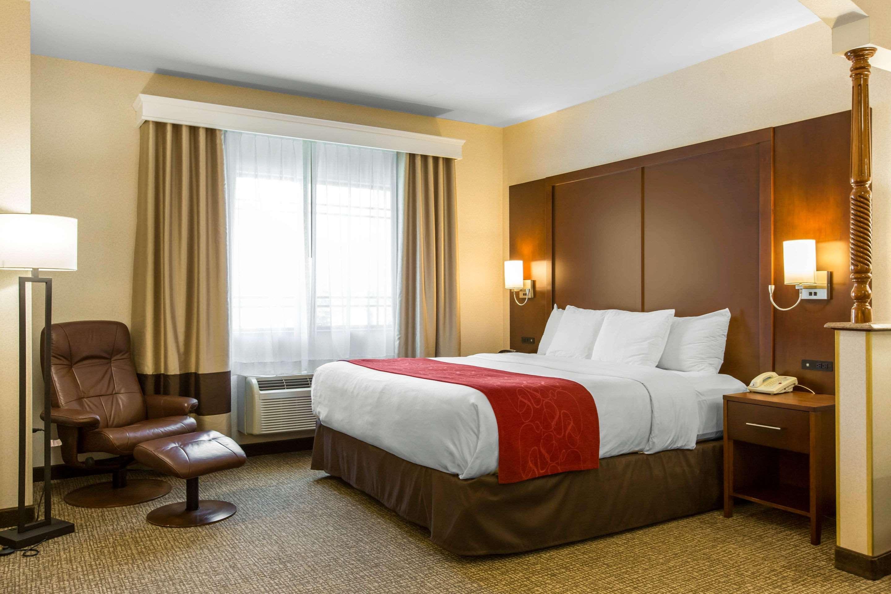 คอมฟอร์ต สวีท เรดแลนด์ Hotel เรดแลนด์ส ภายนอก รูปภาพ