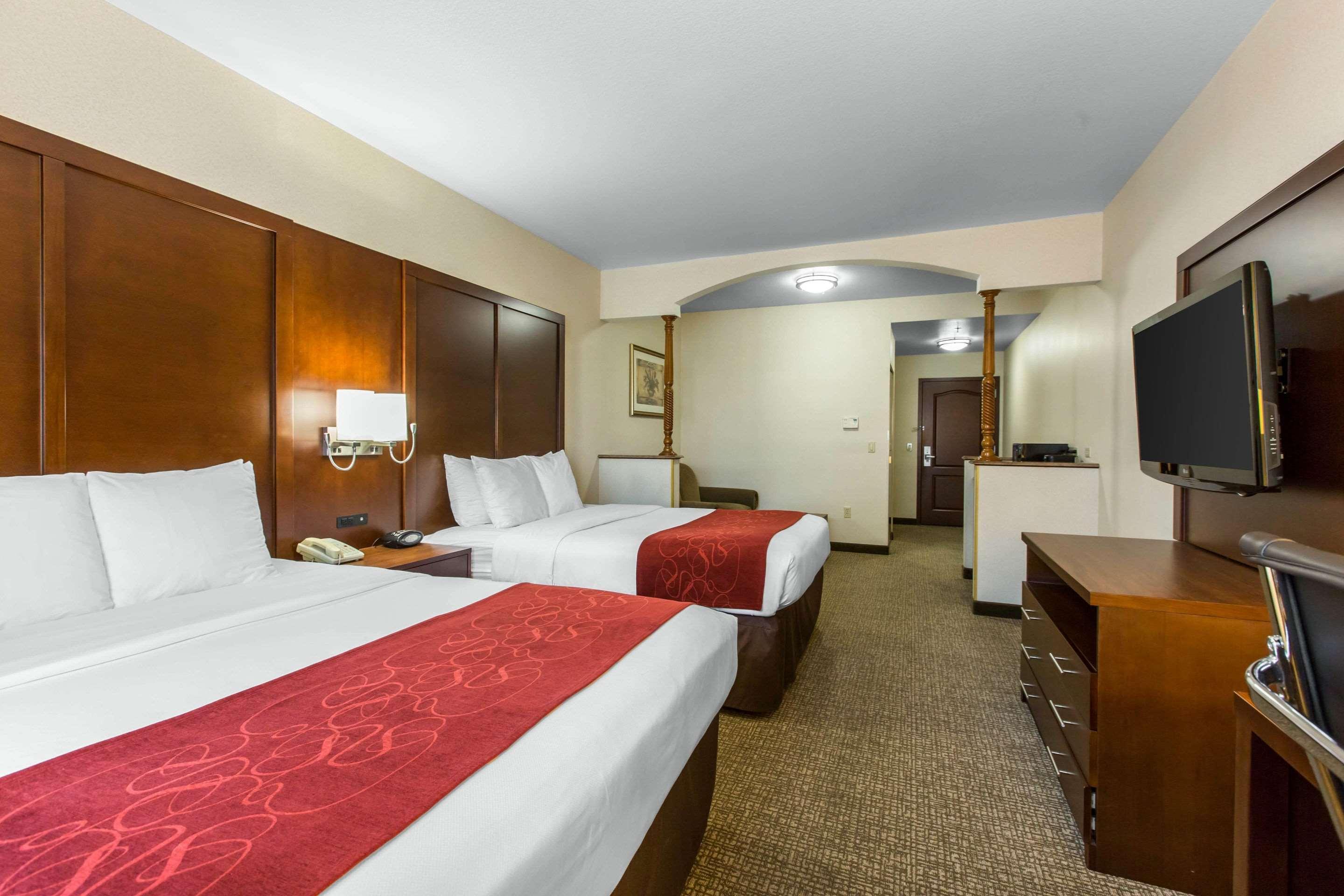 คอมฟอร์ต สวีท เรดแลนด์ Hotel เรดแลนด์ส ภายนอก รูปภาพ