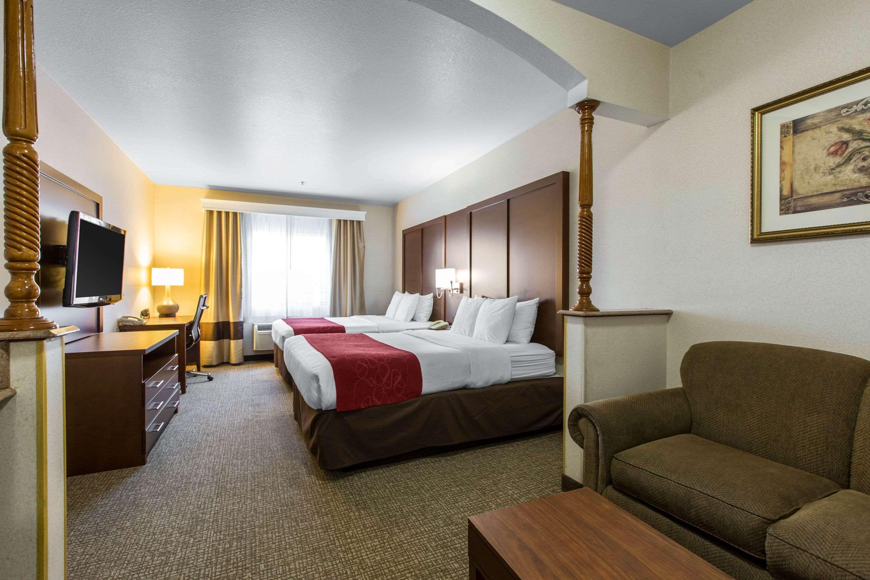 คอมฟอร์ต สวีท เรดแลนด์ Hotel เรดแลนด์ส ภายนอก รูปภาพ